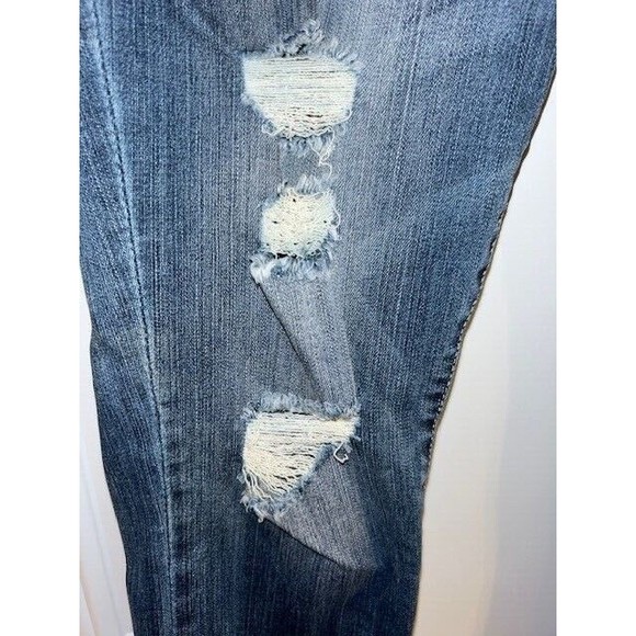Torrid Jeans Womens Size 16 Premium Distressed Medium Wash Stretch Mid Rise EUC - Picture 10 of 10